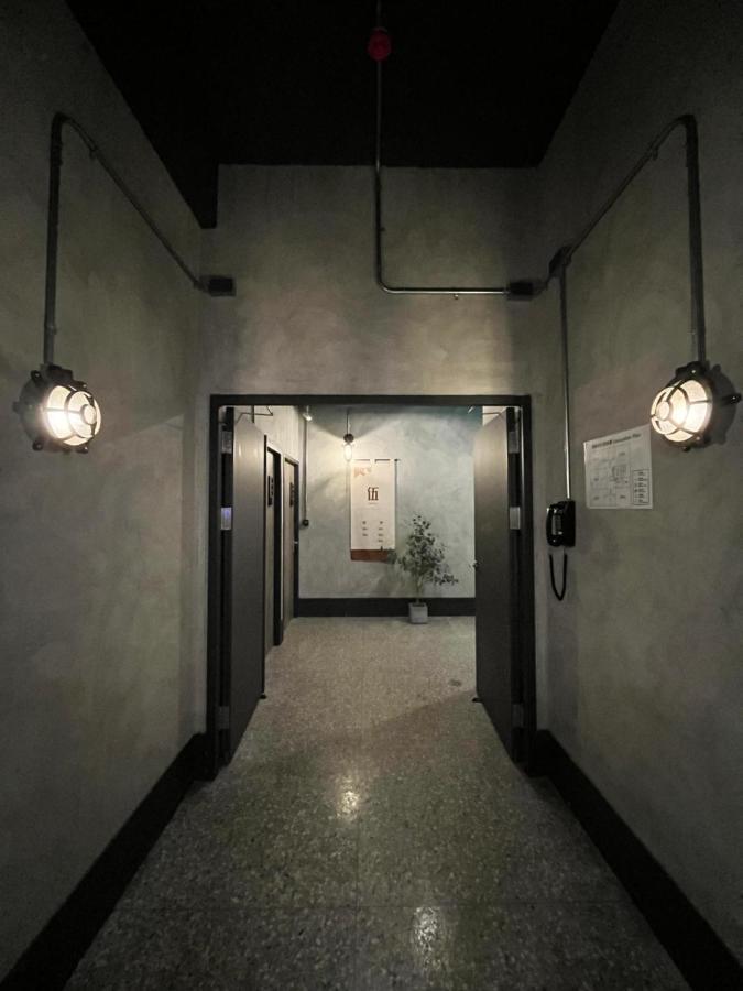 Hotel The Retro Tai-Pan Tainan Zewnętrze zdjęcie